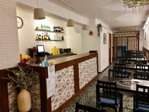 Retail in Barcelona, Barcelona to rent Interior Photo- Image 1 of 6