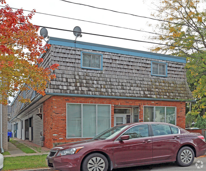 51 Main St, St Catharines, ON for sale - Building Photo - Image 2 of 2