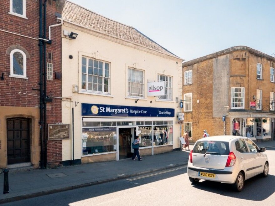 2 East St, Ilminster TA19 0AJ UK