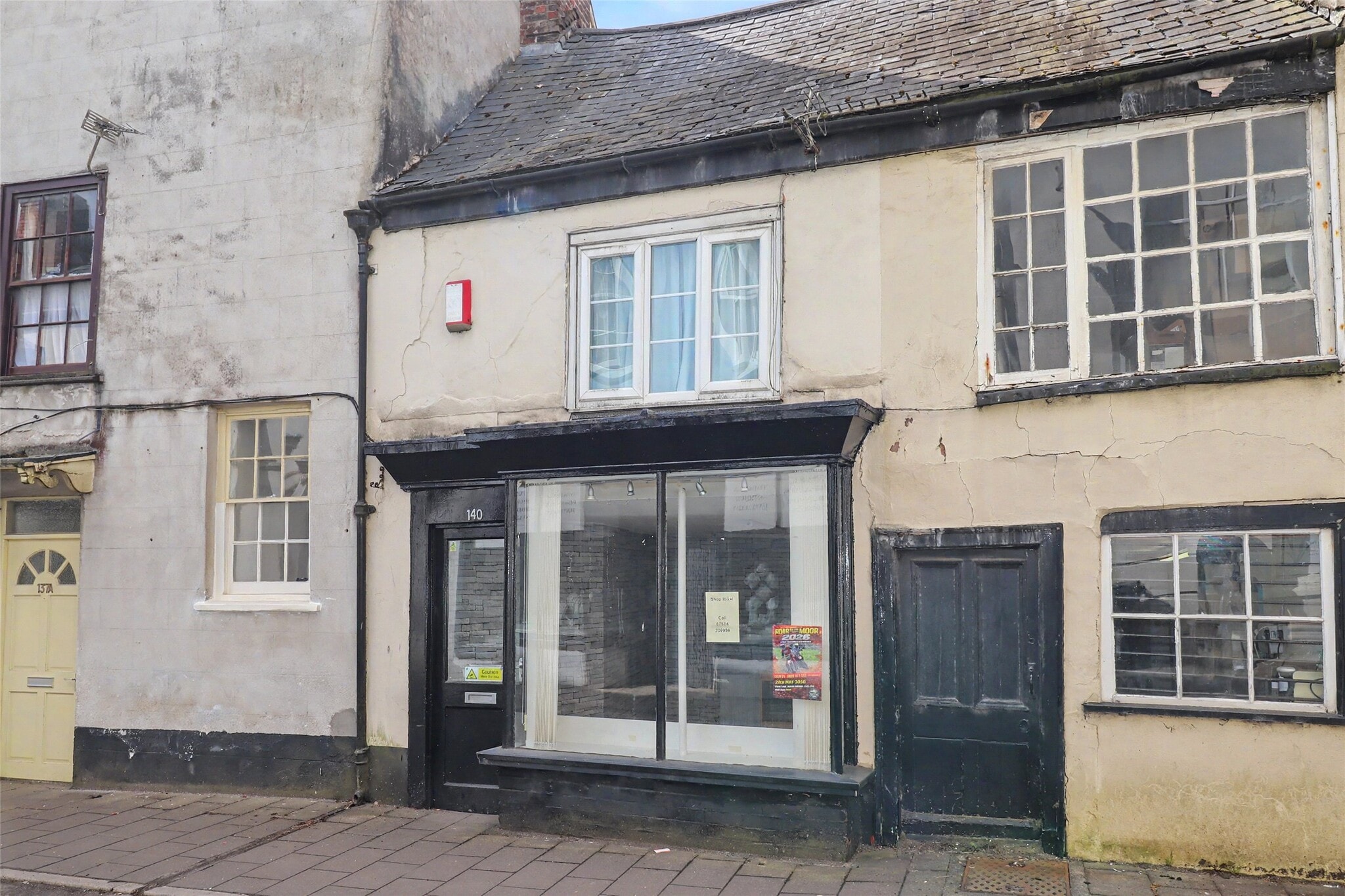 140 East St, South Molton to rent Building Photo- Image 1 of 2