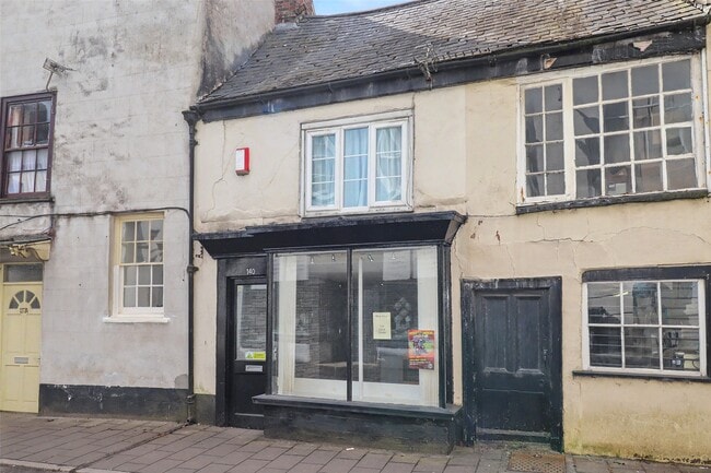 More details for 140 East St, South Molton - Retail to Rent