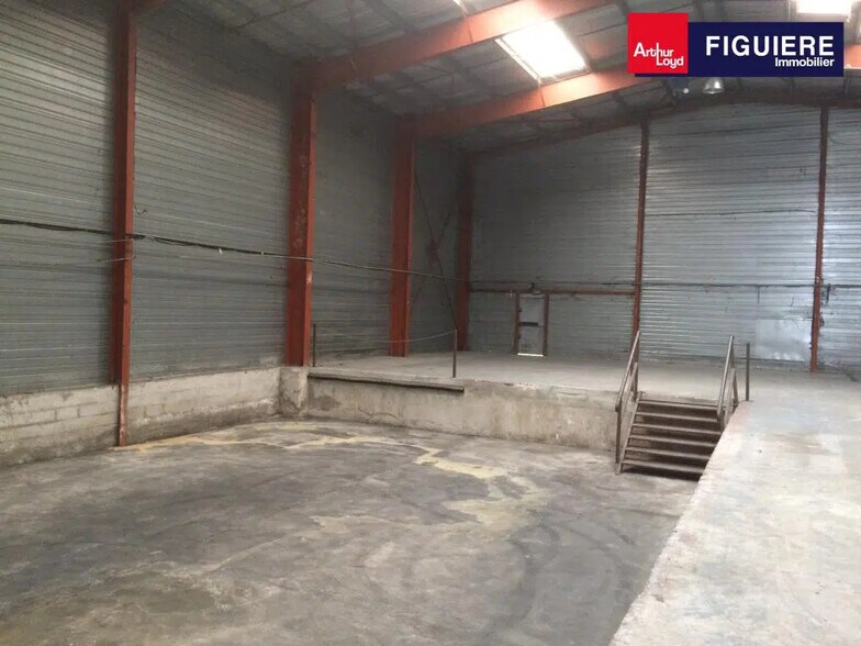 960 Rue Jean Perrin, Aix-en-Provence to rent - Interior Photo - Image 3 of 7