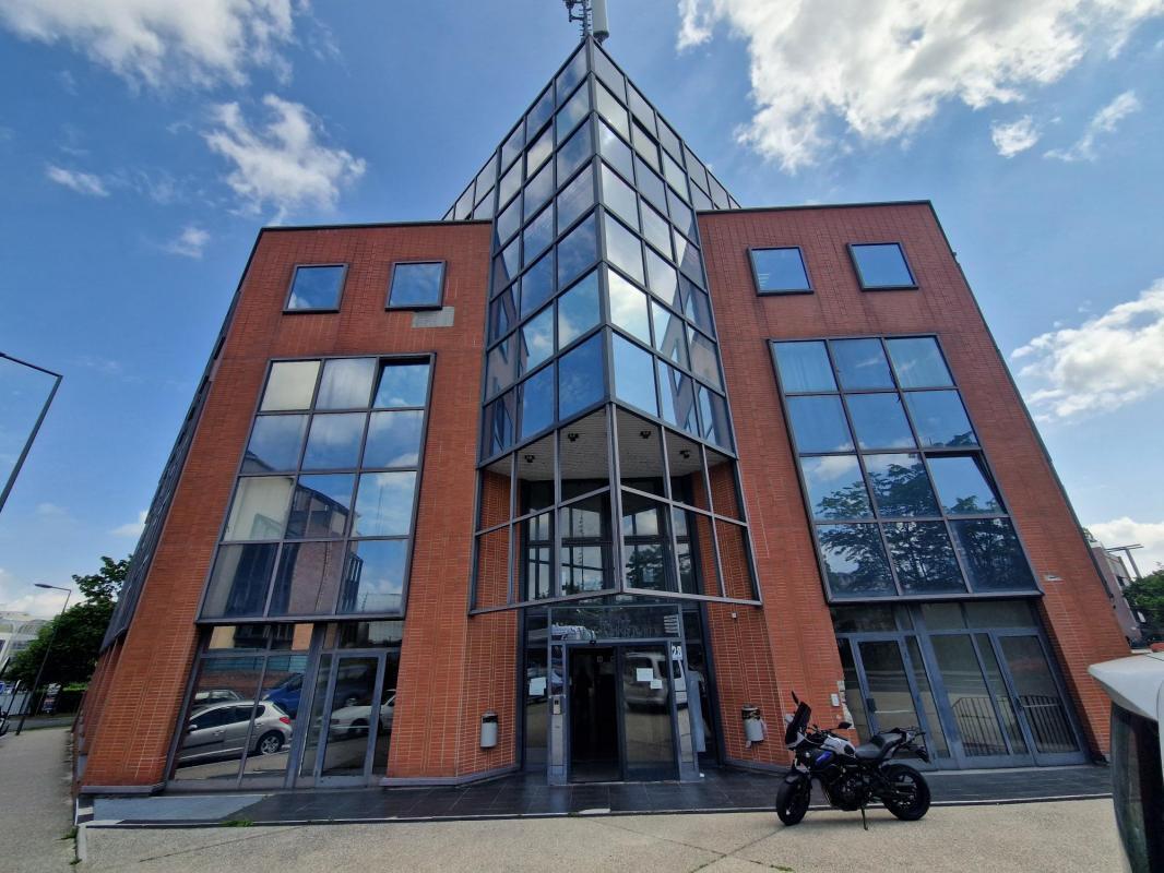 28 Rue De L'Aven, Cergy to rent Building Photo- Image 1 of 15
