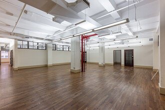 231-249 W 39th St, New York, NY for rent Interior Photo- Image 1 of 5