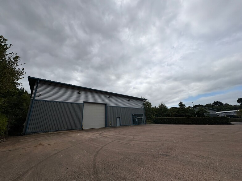 Apple Ln, Exeter to rent - Building Photo - Image 2 of 5