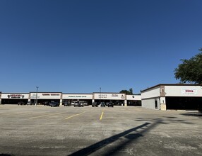 24922 Tomball Pky, Tomball, TX for rent Building Photo- Image 1 of 5