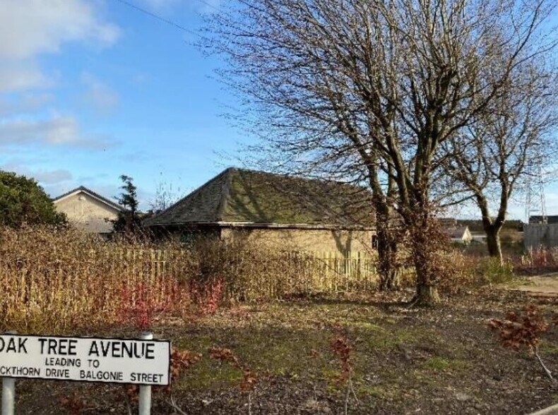 Strathore Rd, Thornton for sale - Primary Photo - Image 1 of 1