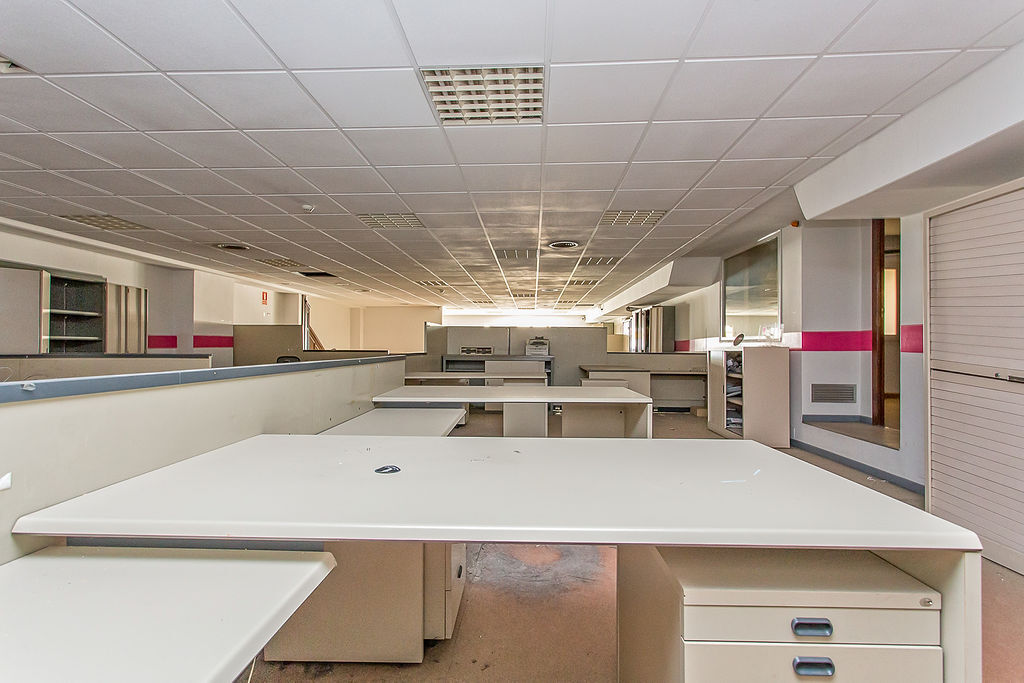 Retail in Manresa, Barcelona to rent Floor Plan- Image 1 of 14