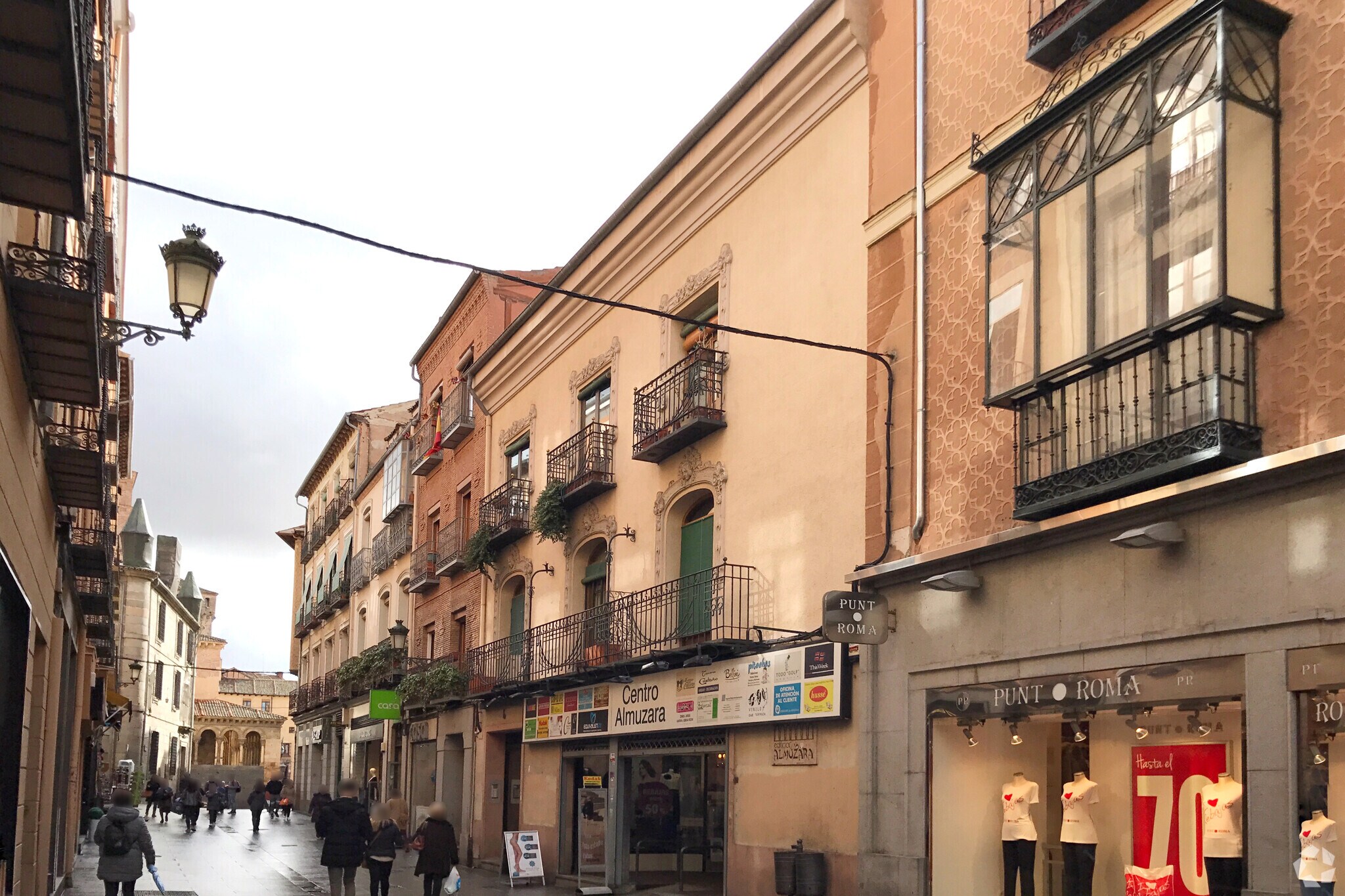 Retail in Segovia, Segovia to rent Primary Photo- Image 1 of 2