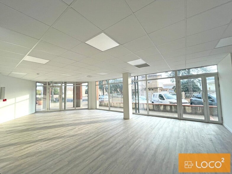 3 Route De L'Hers, Lespinasse to rent - Interior Photo - Image 2 of 4
