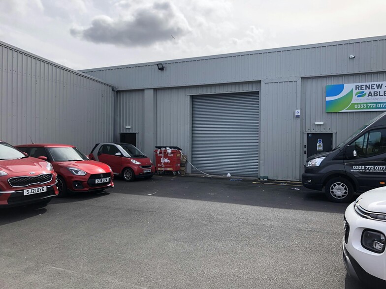 5 Hagmill Rd, Coatbridge for sale - Building Photo - Image 1 of 1