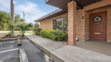 3909 Newberry Rd, Gainesville, FL for rent Building Photo- Image 1 of 2