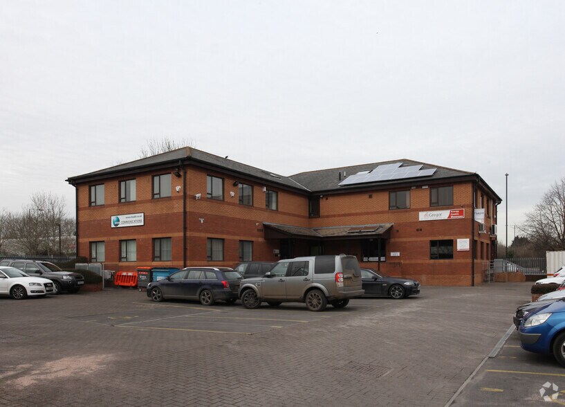 Southway Dr, Bristol to rent - Building Photo - Image 2 of 3