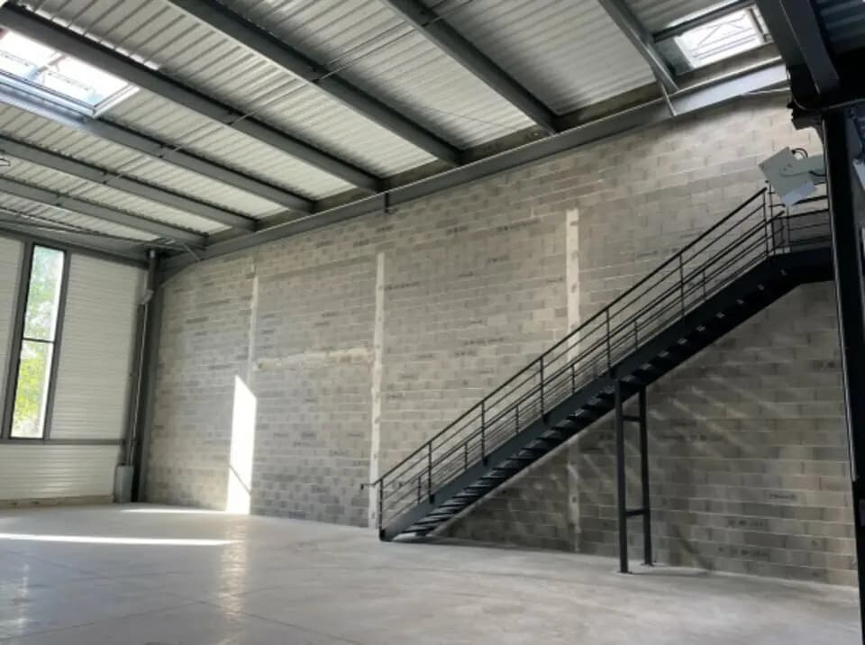 25 Rue Des Usines, Fenouillet to rent Building Photo- Image 1 of 6