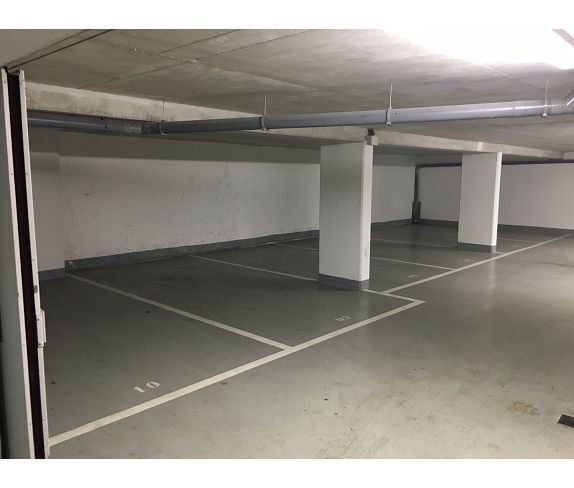 Industrial in Issy-les-Moulineaux to rent - Building Photo - Image 2 of 4