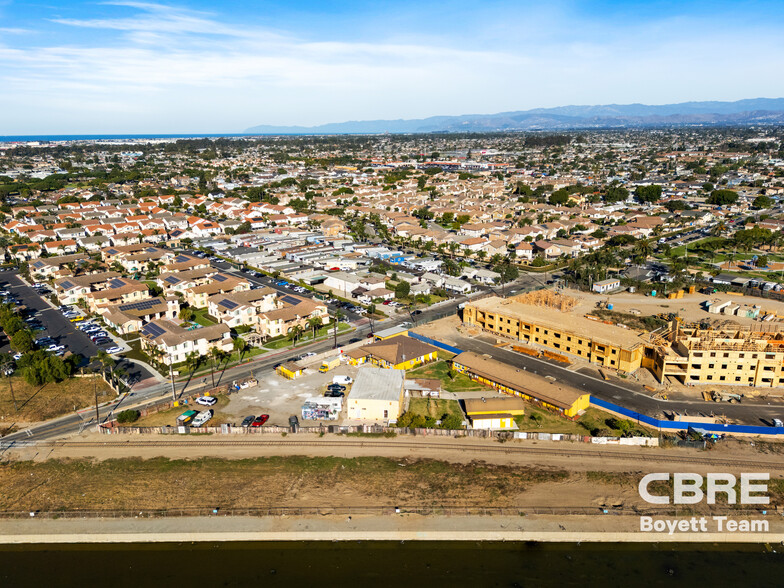 5690 Cypress Rd, Oxnard, CA for sale - Building Photo - Image 3 of 22