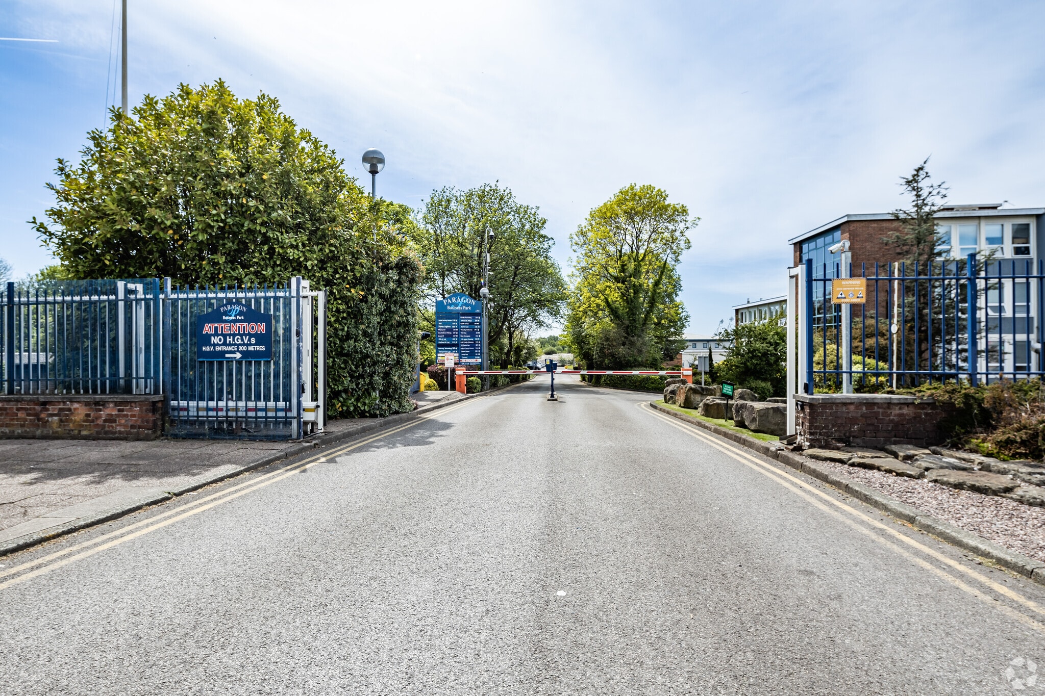 Chorley New Rd, Bolton to rent Primary Photo- Image 1 of 4