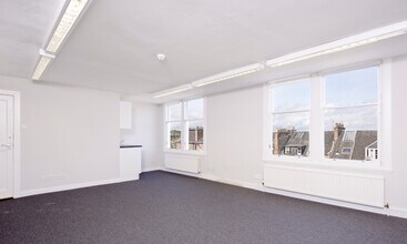 15 Hill St, Edinburgh for rent Interior Photo- Image 2 of 4