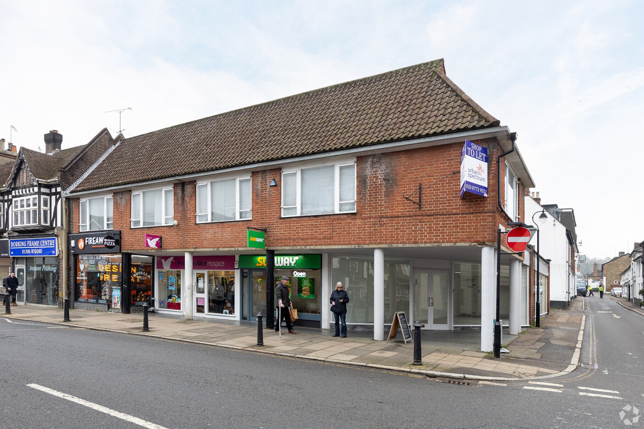 176-186 High St, Dorking for sale Primary Photo- Image 1 of 1