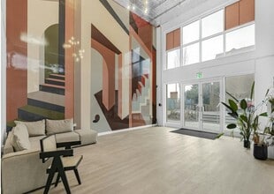 9 Osier Way, London to rent Interior Photo- Image 1 of 3