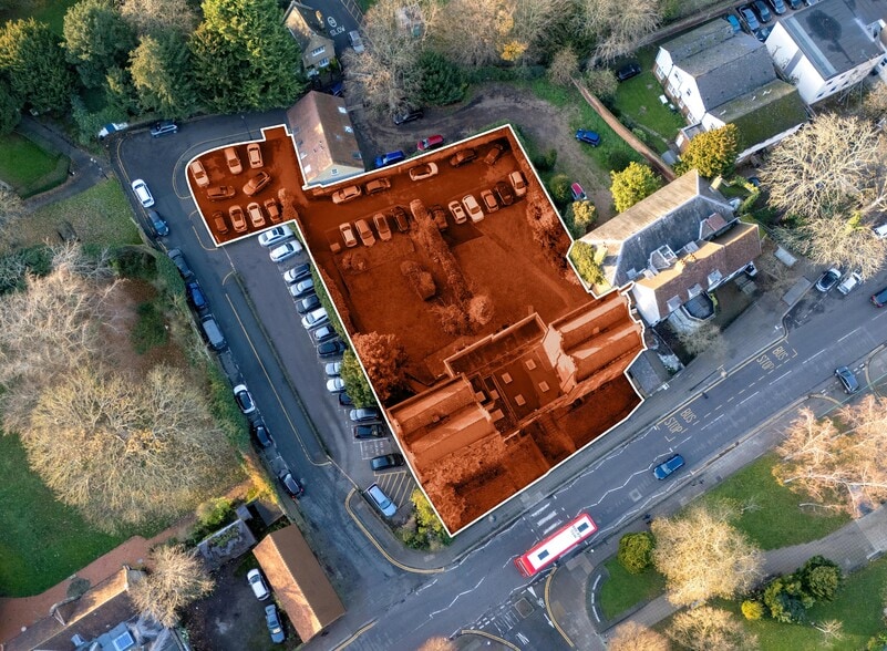 58-60 Silver St, Enfield to rent - Building Photo - Image 2 of 6