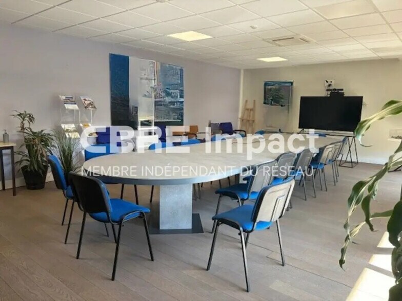 Office in Dijon to rent - Interior Photo - Image 2 of 6