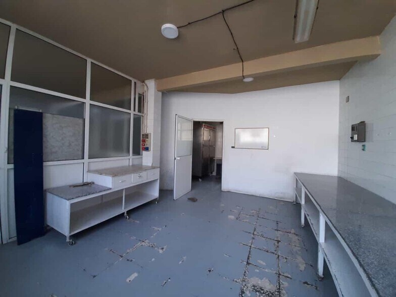 Retail in Cáceres, Cáceres for sale - Building Photo - Image 3 of 22