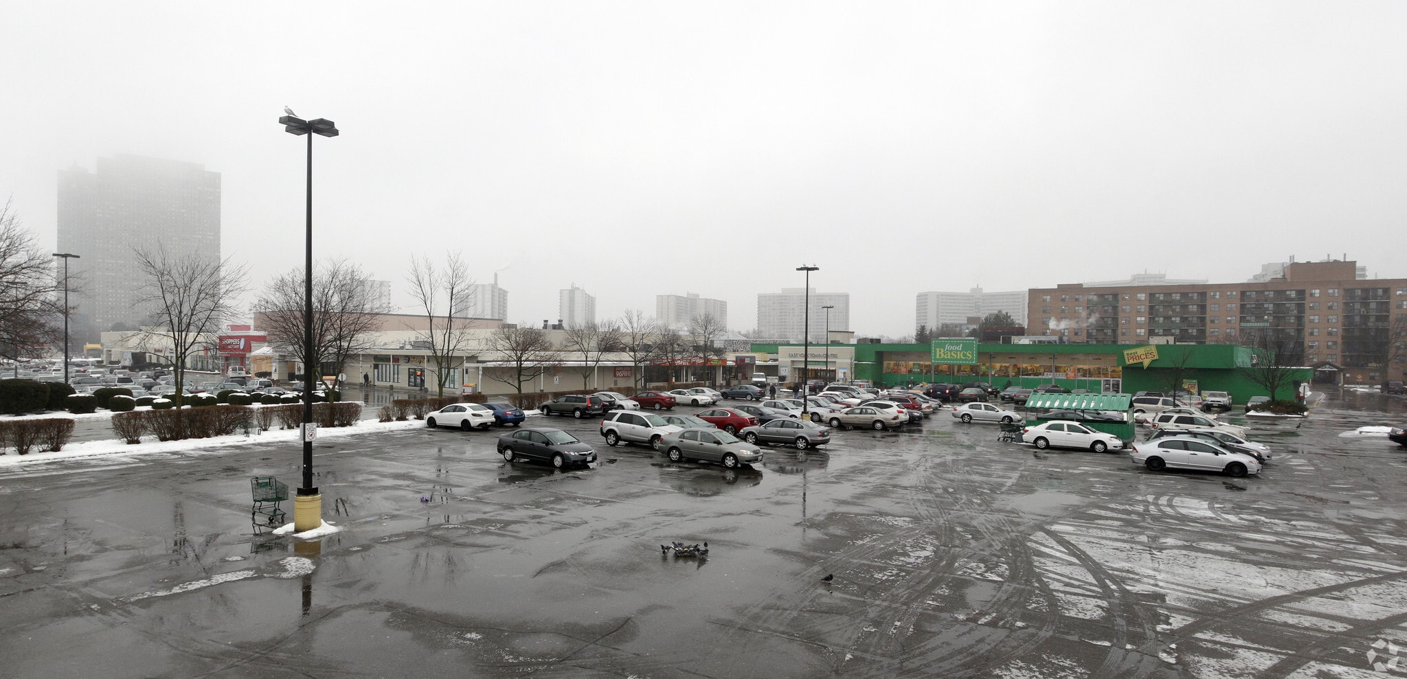 45 Overlea Blvd, Toronto, ON to rent Primary Photo- Image 1 of 4