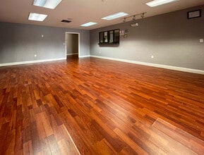 1350 S Orlando Ave, Winter Park, FL for rent Lobby- Image 1 of 8