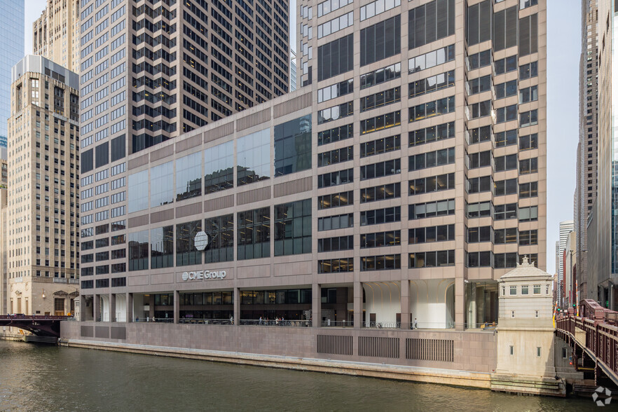 30 S Wacker Dr, Chicago, IL for rent - Building Photo - Image 3 of 21