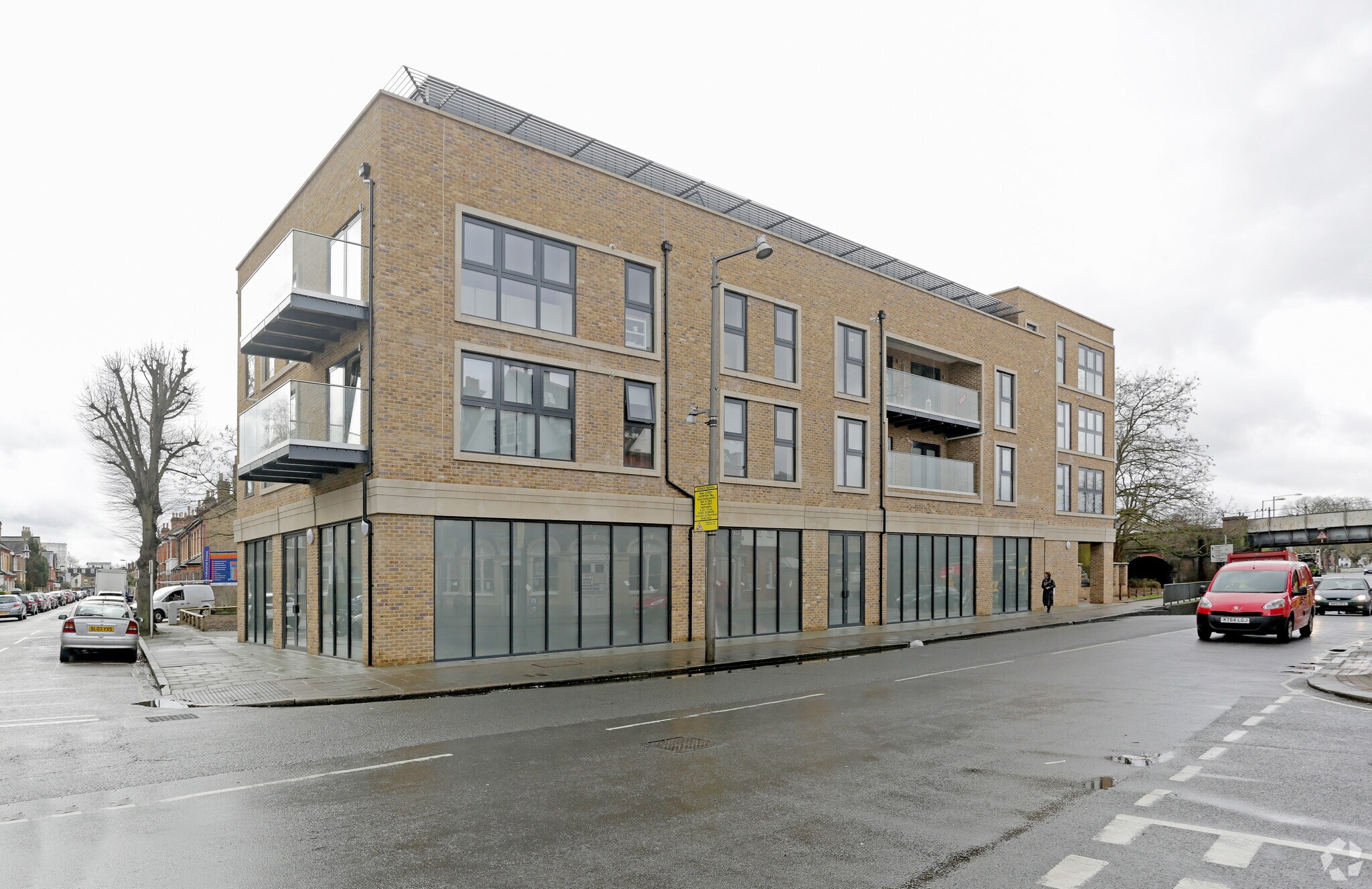 159 Heath Rd, Twickenham for sale Primary Photo- Image 1 of 1