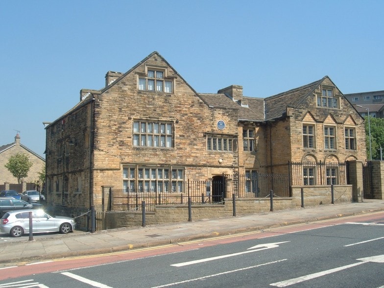 Anne Gate, Bradford for sale - Building Photo - Image 2 of 2