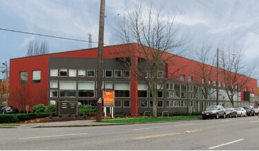 123 NW 36th St, Seattle, WA for rent Building Photo- Image 1 of 8