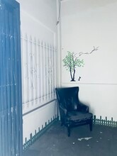 5024-5026 Vineland Ave, North Hollywood, CA to rent Interior Photo- Image 2 of 10