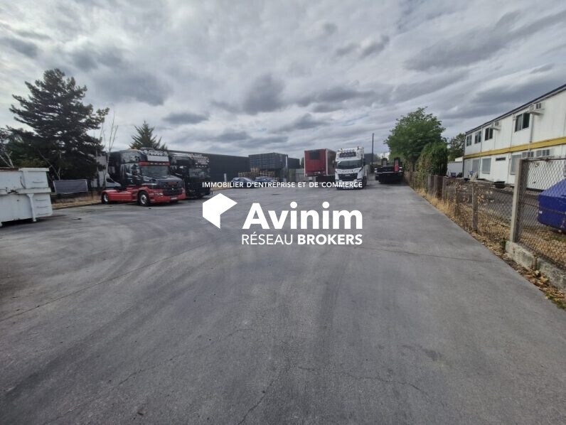 Land in Lagny Sur Marne to rent Building Photo- Image 1 of 2