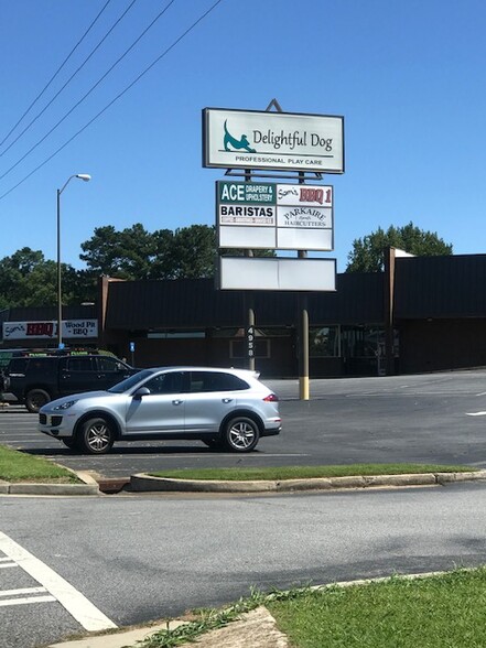 4934-4948 Lower Roswell Rd, Marietta, GA for rent - Building Photo - Image 2 of 5