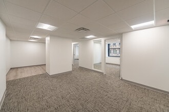 8 S Michigan Ave, Chicago, IL to rent Interior Photo- Image 1 of 7