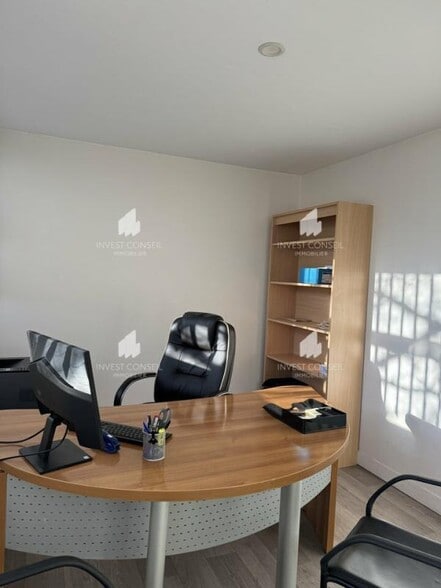 10-12 Rue Condorcet, Taverny to rent - Interior Photo - Image 2 of 10