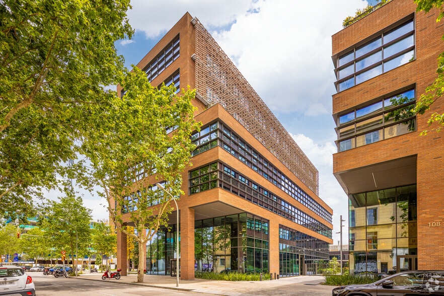 Carrer de Llull, 112, Barcelona, Barcelona to rent - Building Photo - Image 3 of 4