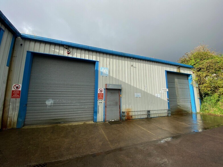 Nantgarw Rd, Caerphilly for rent - Primary Photo - Image 1 of 2