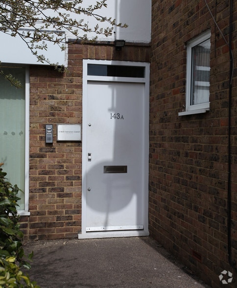 143A High St, Edenbridge to rent - Building Photo - Image 3 of 4