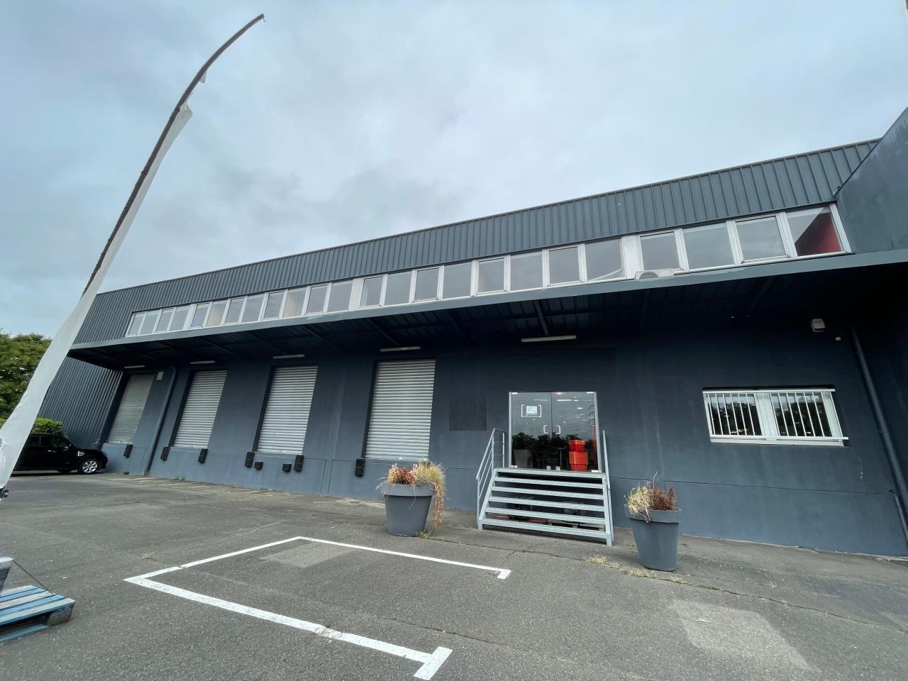 Industrial in Palaiseau to rent Building Photo- Image 1 of 14