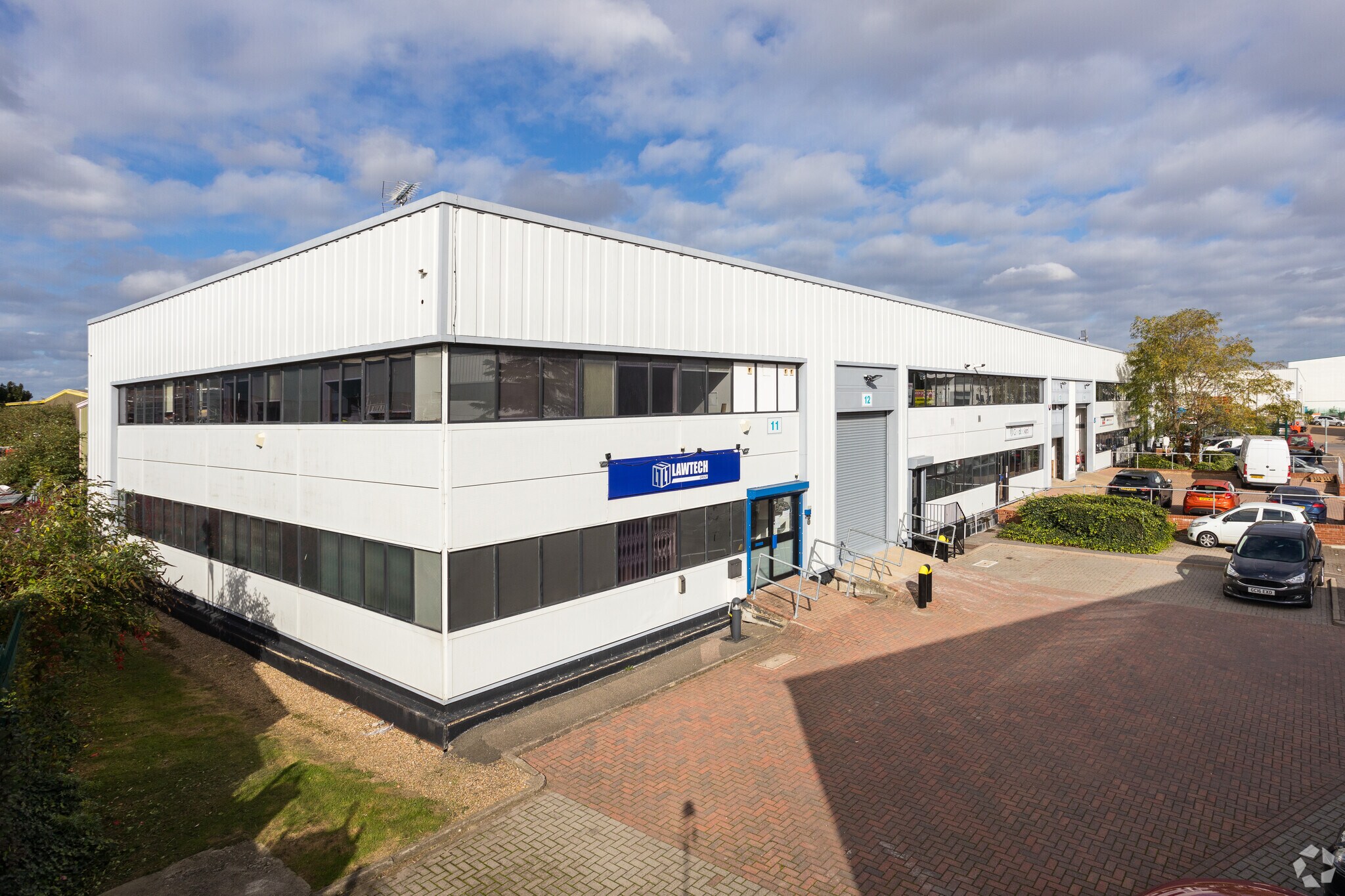 Neptune Clos, Rochester to rent Primary Photo- Image 1 of 27