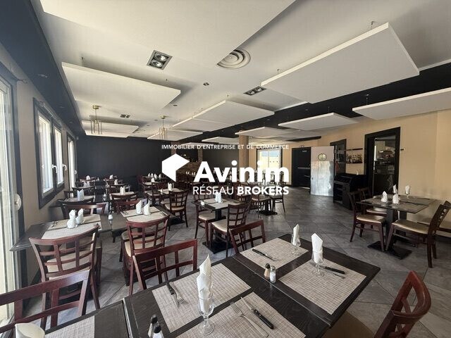 Retail in Sartrouville for sale - Building Photo - Image 1 of 7