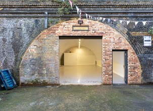 Bellenden Rd, London to rent Building Photo- Image 1 of 3