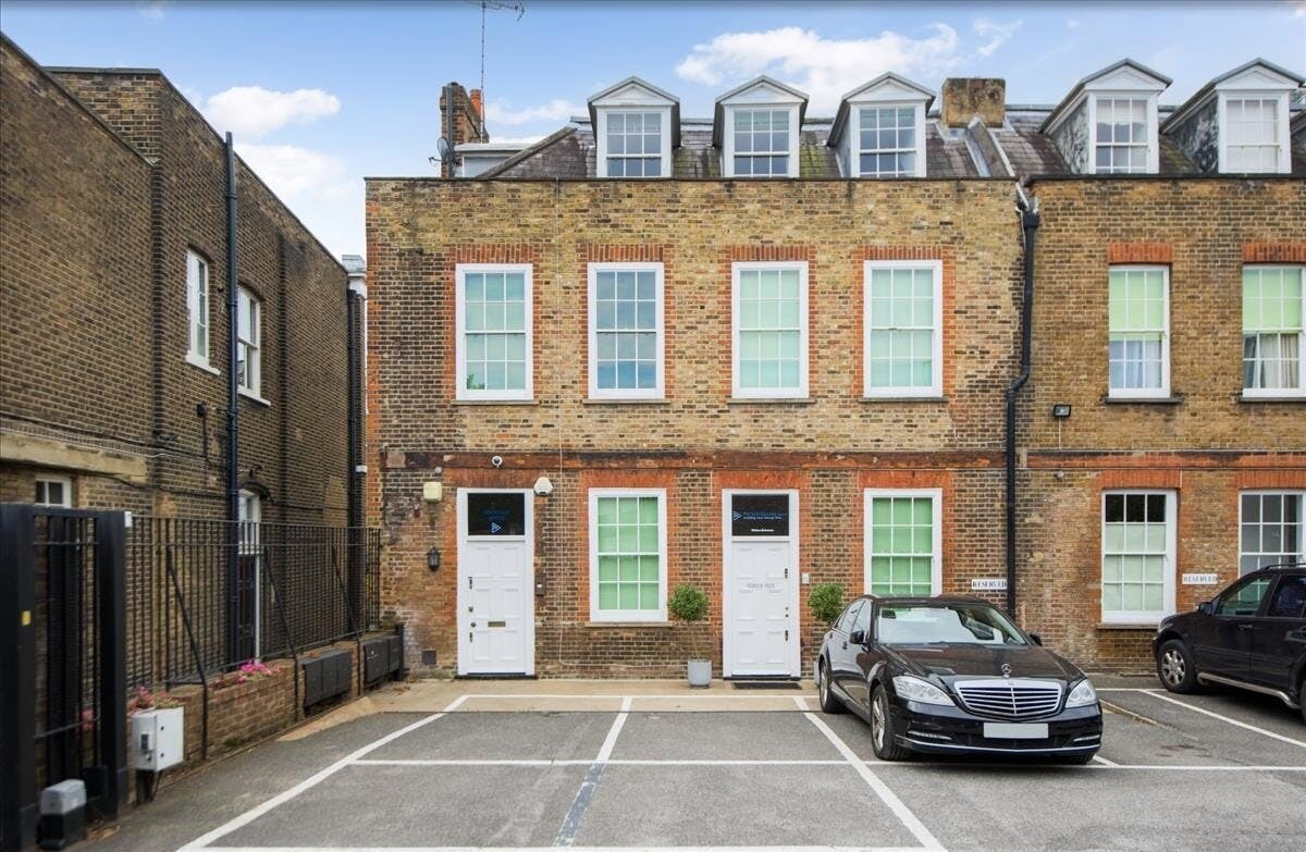 28-32 Holbrooke Pl, Richmond to rent Building Photo- Image 1 of 8