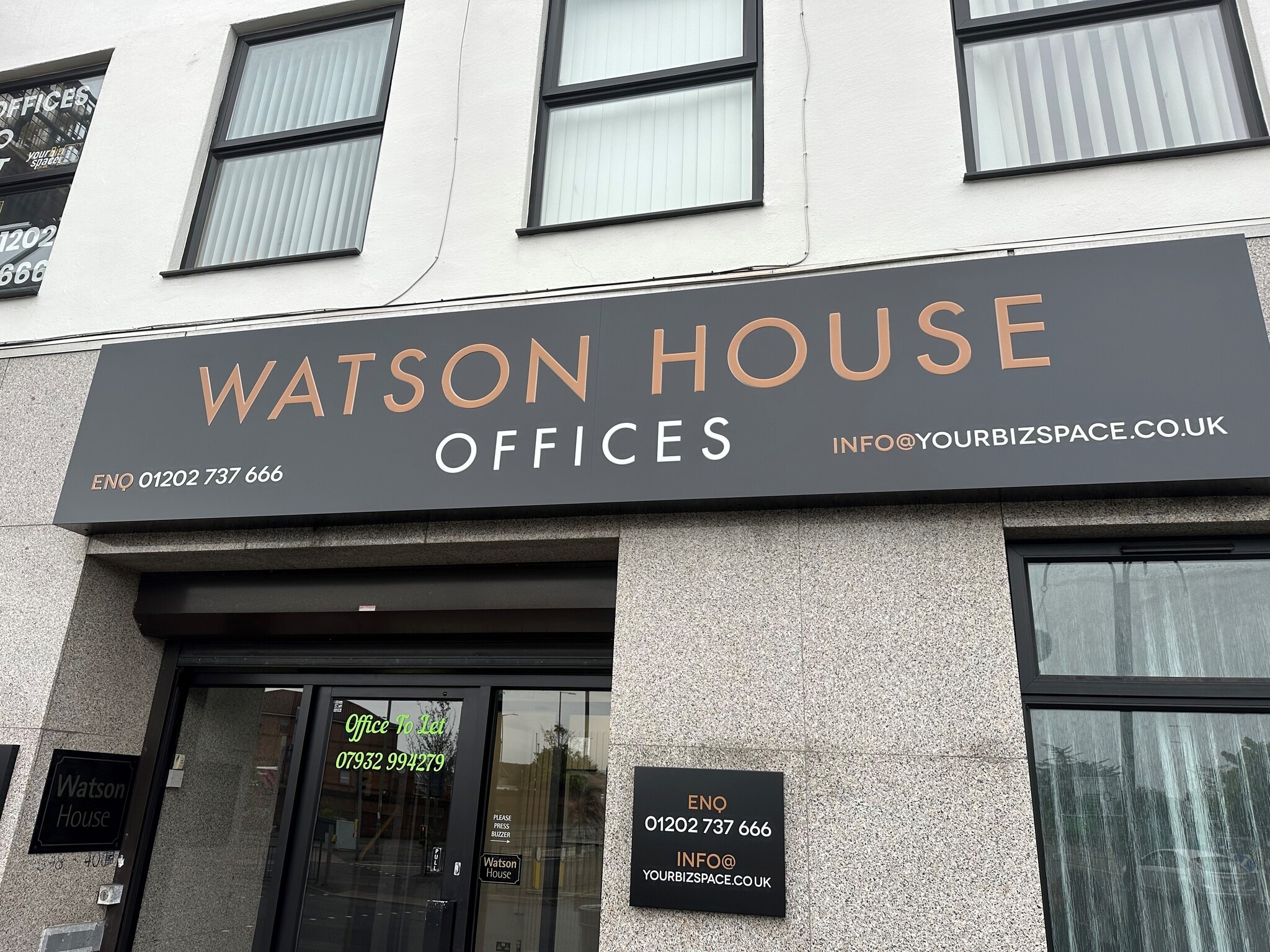 398-400 Holdenhurst Rd, Bournemouth to rent Building Photo- Image 1 of 2