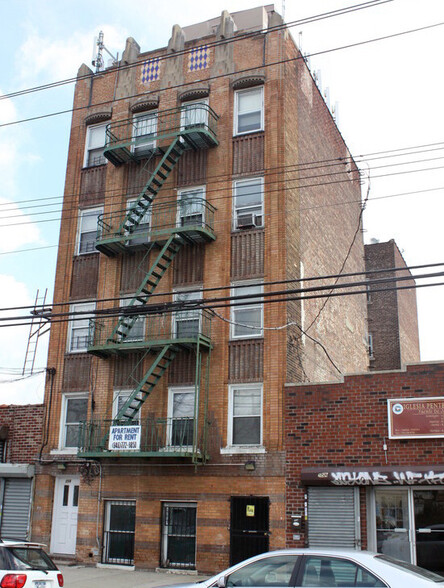 258 Soundview Ave, Bronx, NY for sale - Building Photo - Image 2 of 4