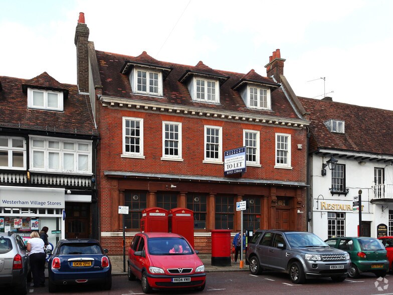 8 Market Sq, Westerham for sale - Building Photo - Image 1 of 5