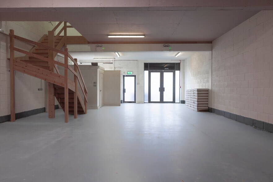 Bowman Ct, Royal Wootton Bassett to rent - Building Photo - Image 3 of 7